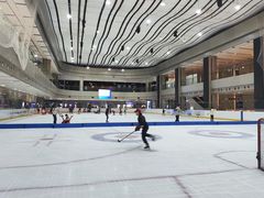 -冰堡国际溜冰场(观澜湖新城MHMALL店)