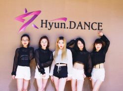点击看大图 -Hyun极炫舞蹈