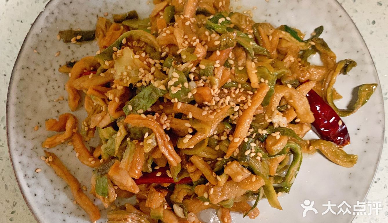 辣炒萝卜干小菜找回童年记忆。