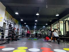 -CXFIT 陈徐健身工作室(凯旋店)