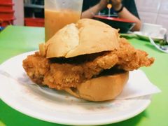 猪扒包-胜利茶餐室