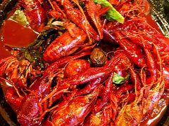 -虾弄弄海派小龙虾·牛羊蝎子火锅