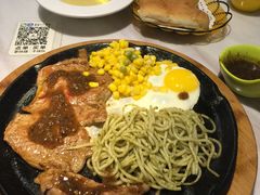 -豪客来牛排(中央花苑店)