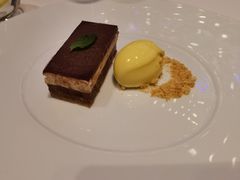 -AZUR聚(香格里拉饭店)
