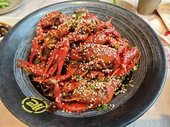 -肥肥虾庄·金牌油焖大虾(汉街SKP店)