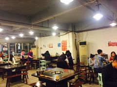 大堂-邓莽子老火锅(中兴路总店)