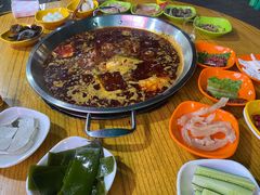 -毛毛老火锅(八年观音桥店)