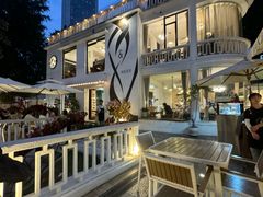 -Mark&Mars Restaurant