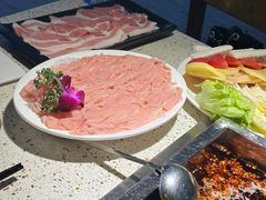 -二荆条·蜀鲜汇城市森林火锅