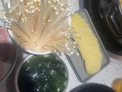 -沪小胖·小龙虾·蓝龙王(八佰伴店)