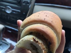 -沁屋面包店(人民东路店)