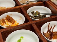 -鲁采LU STYLE(新天地店)