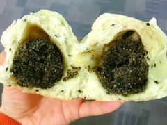 -焙丽拾光(麦凯乐直营店)
