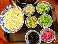 老北京炸酱面-门框胡同百年卤煮(新街口店)