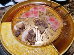 芝士锅底-猪啊牛呀羊啊铜盘烤肉(正大广场店)