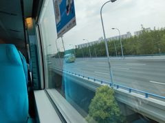 -龙阳路磁悬浮列车总站-停车场