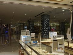 -宝岛眼镜·蔡司·依视路·青少儿近视防控验配中心(西市城购物中心店)