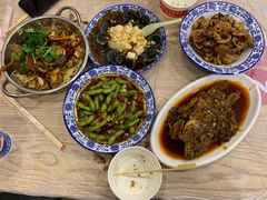 -江城燕子大排档(江汉路步行街店)