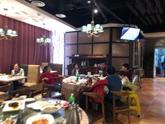大堂-闫府私房菜·百年鲁菜(恒隆店)