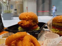 -The Habit Burger Grill 哈比特汉堡(复兴soho店)