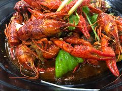 -虾弄弄海派小龙虾·牛羊蝎子火锅