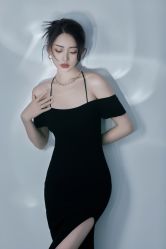 -喜爱高定婚纱摄影