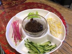 北京炸酱面-锅儿挑面馆