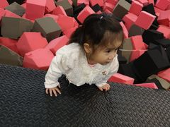 -嘿哟动霸CHUA·新潮玩运动娱乐中心·蹦床滑冰团建乐园