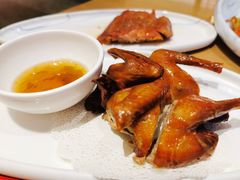 港式炸乳鸽-宴会中心