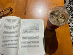 -西西弗书店&矢量咖啡(壹方购物中心店)