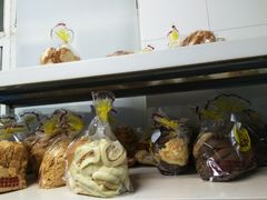 -炉边皮皮·烘焙甜品工厂店