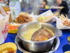 -马路边边·成都串串(翠柏路店)