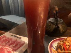 -老牌坊云南鱼豆花火锅(哈西万达店)
