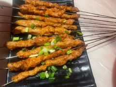 -老街烧烤大排档·地道湖北菜·龙虾馆(汉口火车站店)
