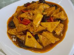 -天天向上素食餐厅(五台山店)