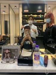 -HAIR CORNER