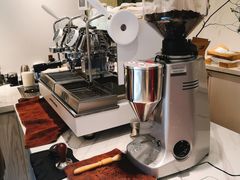 -Fridi Patisserie Cafe