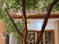 -蜜桃餐厅·伴山(湖滨商业街店)