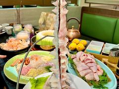 -得意咚瓜·顺德鱼生·冬瓜火锅(深圳首店)