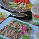 在东榕美食广场就能吃到正宗琼州招牌——糟粕醋火锅