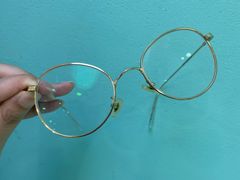 -LOOK眼镜·蔡司依视路配镜(宝山万达店)