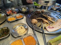 -哈哈碳都·牛肋条无限自助烤肉(台江万达店)