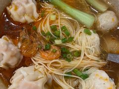 馄饨竹升面-全渔村小海鲜