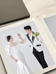 -现代经典婚纱摄影