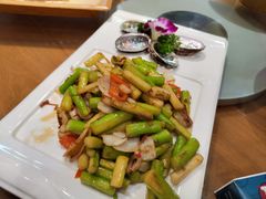 -黄泥岗·地道湖北菜(奥特莱斯店)