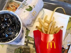 -麦当劳(展览路店)