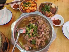 -谢老五跷脚牛肉·非遗传承店
