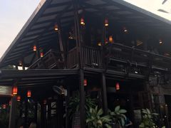 -Dash Teak House