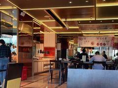 -大中华希尔顿酒店-念自助餐·嗨啤·小龙虾