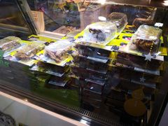 -周黑鸭(郑州新世界百货店)